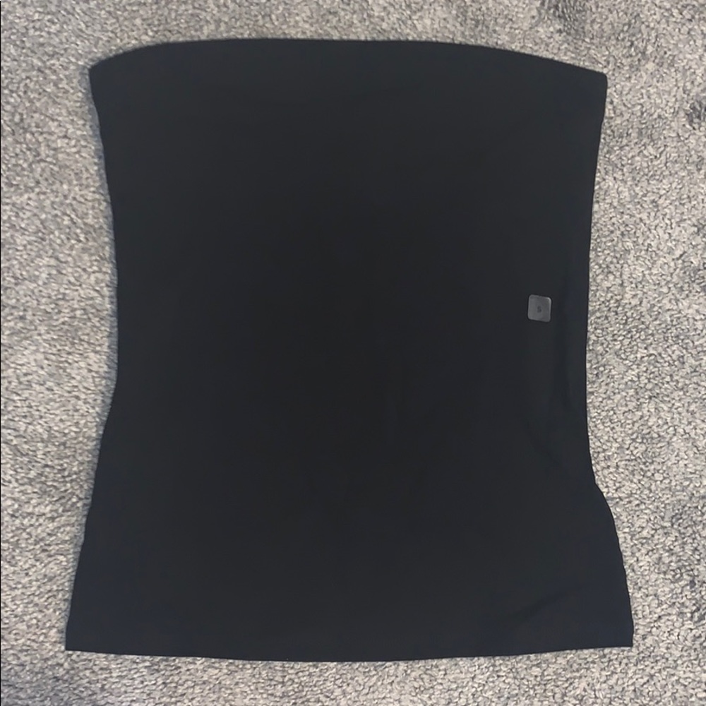 Black strapless tank